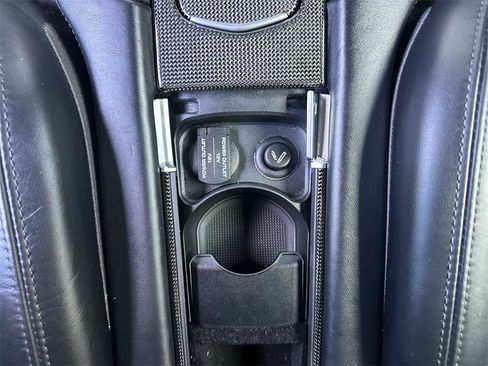 Used 2015 Porsche Panamera GTS image 40