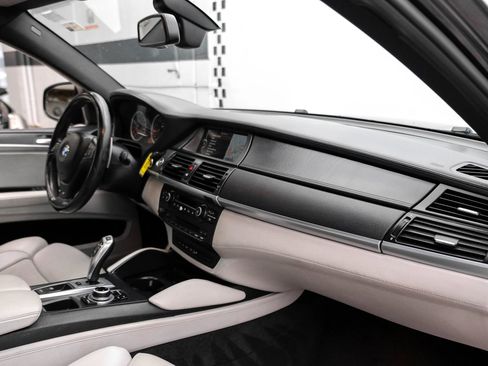 Used 2014 BMW X6 M image 14