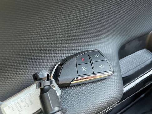 Used 2025 Chevrolet Equinox LT image 22