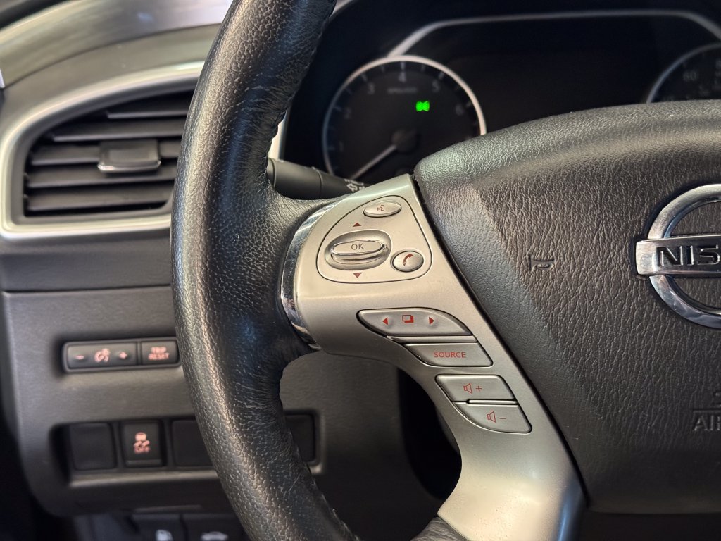 Used 2018 Nissan Murano SV w/ Premium Package AWD/4WD image 11