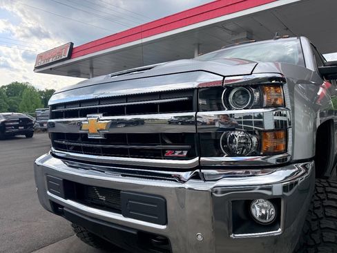 Used 2019 Chevrolet Silverado 3500 LTZ w/ Duramax Plus Package AWD/4WD image 18
