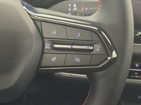 New 2026 Chevrolet Equinox RS w/ Convenience Package III FWD image 32