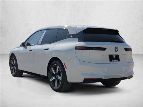 New 2026 BMW iX xDrive60 w/ Premium Package AWD/4WD image 9
