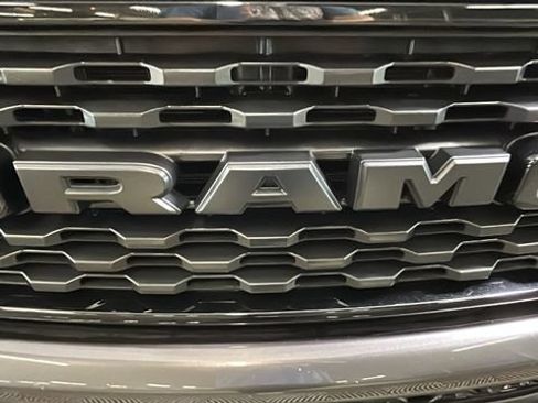 Used 2022 RAM 1500 Big Horn AWD/4WD image 8