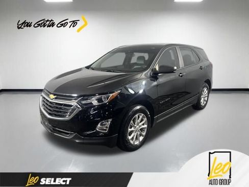 Used 2021 Chevrolet Equinox LS w/ LS Convenience Package AWD/4WD image 1