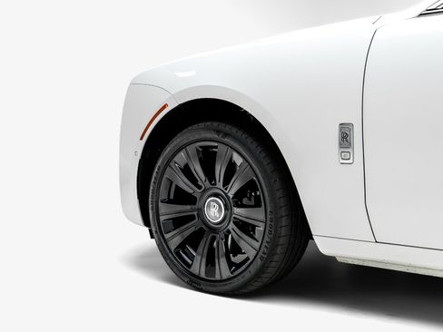 Used 2022 Rolls-Royce Ghost AWD/4WD image 16