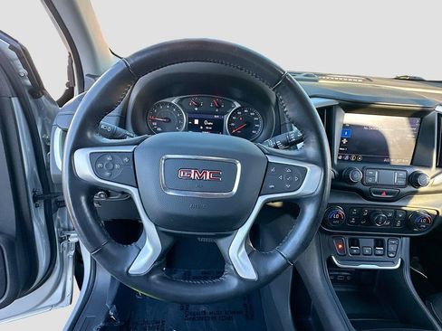 Used 2020 GMC Terrain SLE w/ Driver Convenience Package image 11