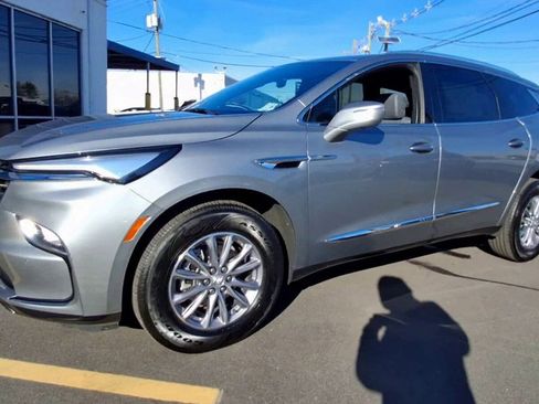 Certified 2024 Buick Enclave Essence w/ Technology Package image 6