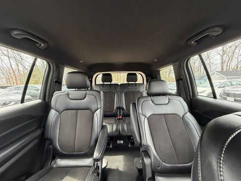 Used 2023 Jeep Grand Cherokee L Laredo image 40