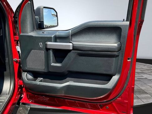 Used 2019 Ford F150 XLT w/ Equipment Group 302A Luxury AWD/4WD image 33