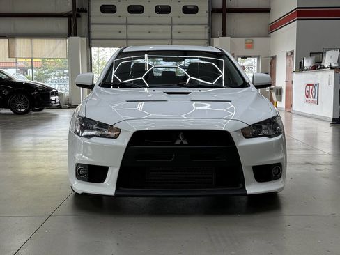 Used 2014 Mitsubishi Lancer Evolution GSR image 4