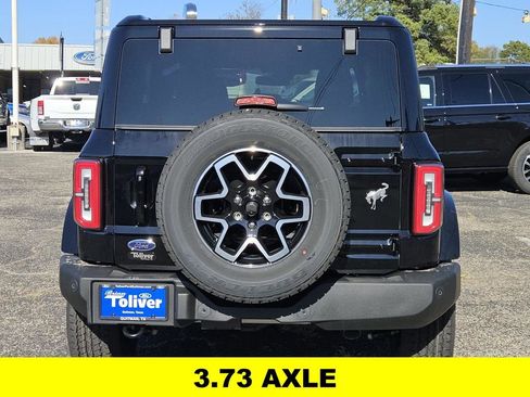 New 2025 Ford Bronco Outer Banks image 8