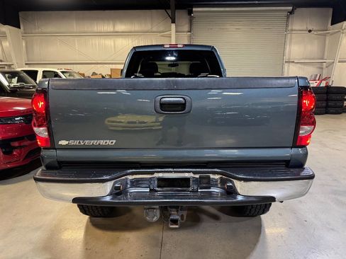Used 2006 Chevrolet Silverado 3500 LT w/ Heavy-Duty Power Package image 33