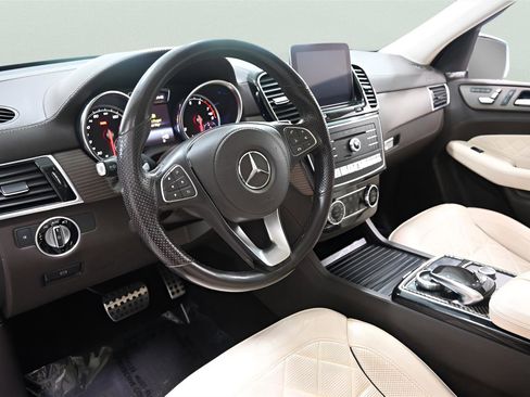 Used 2019 Mercedes-Benz GLS 450 4MATIC w/ Grand Edition Package image 10