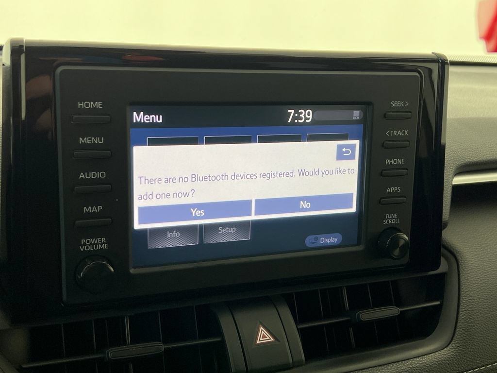 Used 2019 Toyota RAV4 LE w/ Carpet Mat Package FWD image 21