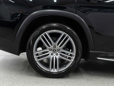 Used 2022 Mercedes-Benz GLS 450 4MATIC image 40