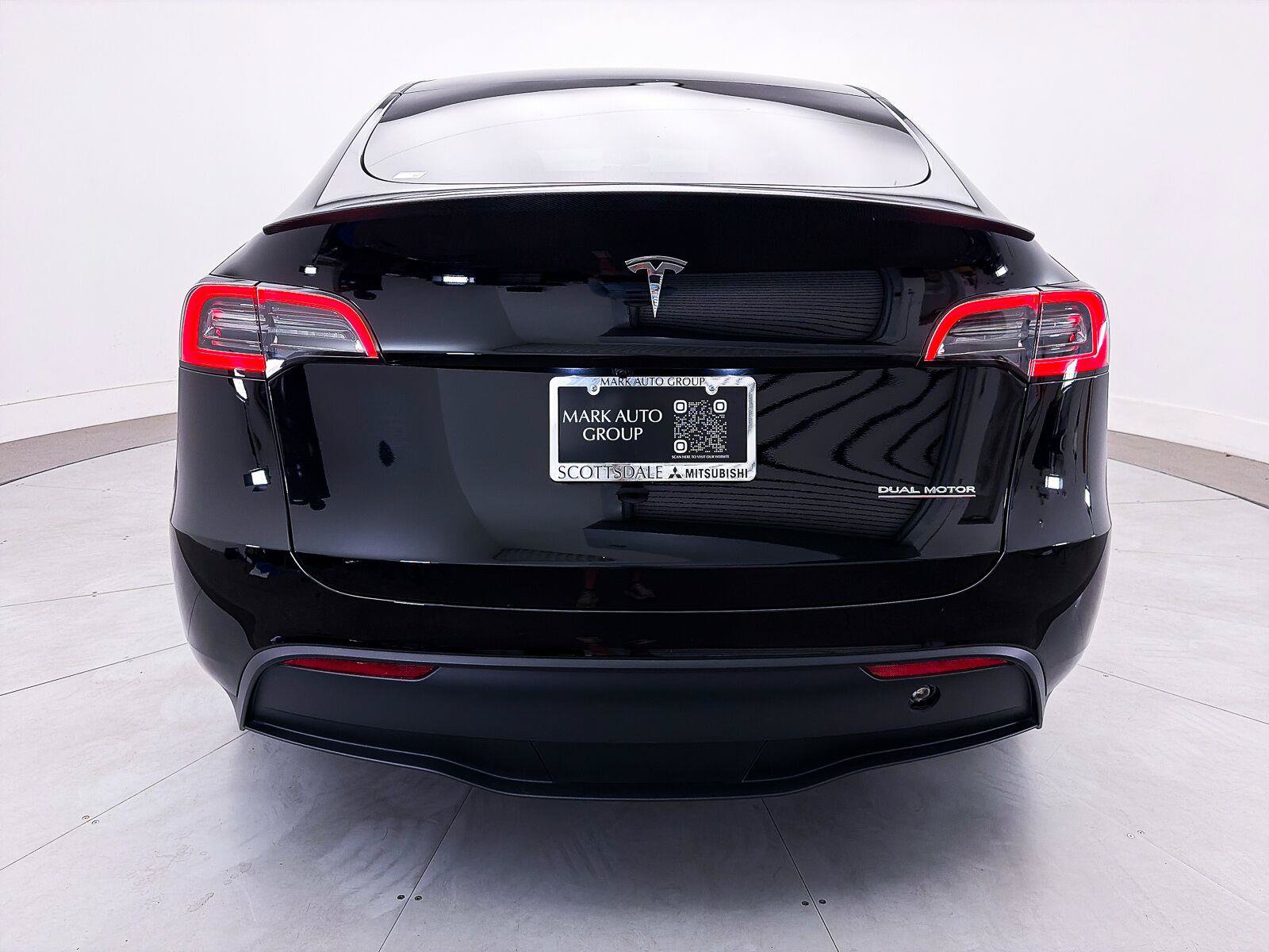 Used 2023 Tesla Model Y Performance AWD/4WD image 15
