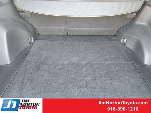 Used 2024 Toyota RAV4 XLE image 33