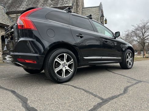 Used 2015 Volvo XC60 T6 Platinum w/ Climate Package image 33