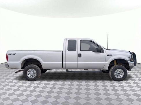 Used 2004 Ford F350 XL image 2