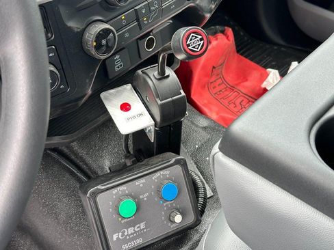 Used 2023 Ford F550 4x4 SuperCab Super Duty image 14