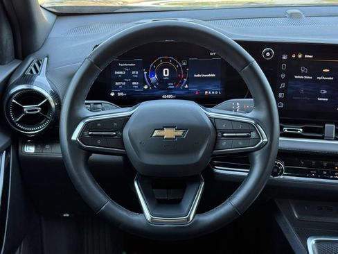 Used 2025 Chevrolet Equinox LT FWD image 29