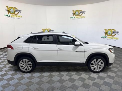 Used 2022 Volkswagen Atlas Cross Sport SE AWD/4WD image 11