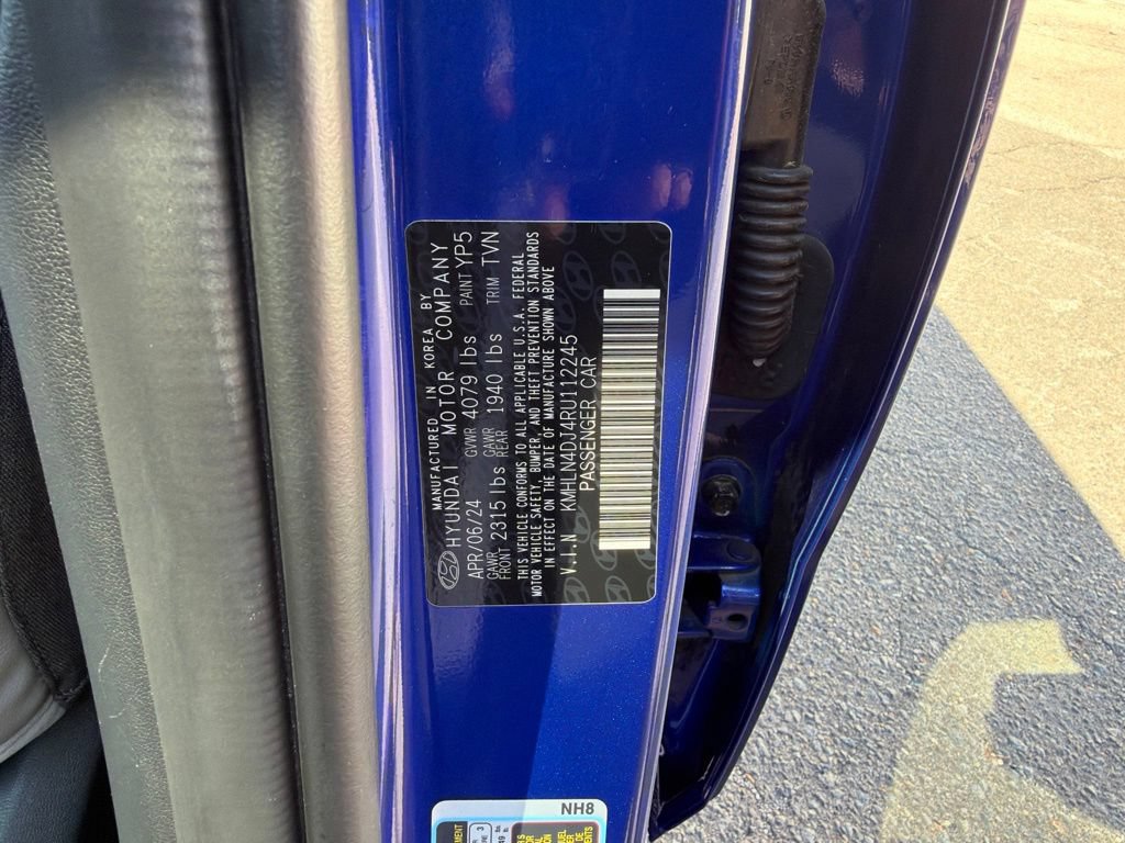 Used 2024 Hyundai Elantra Limited FWD image 36