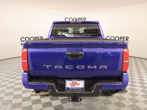 Used 2025 Toyota Tacoma TRD Off-Road image 21