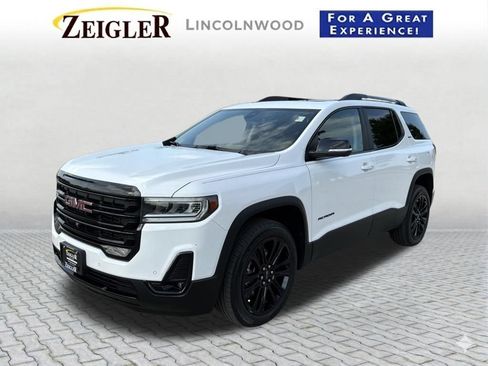 Used 2023 GMC Acadia SLT w/ Elevation Edition FWD image 2