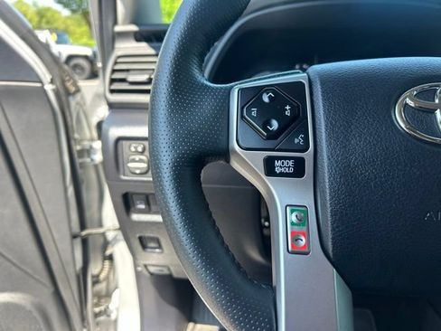 Used 2024 Toyota 4Runner Limited AWD/4WD image 20