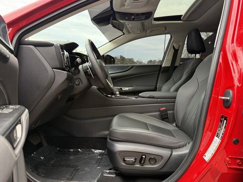 Used 2025 Lexus NX 250 FWD w/ Premium Package image 23