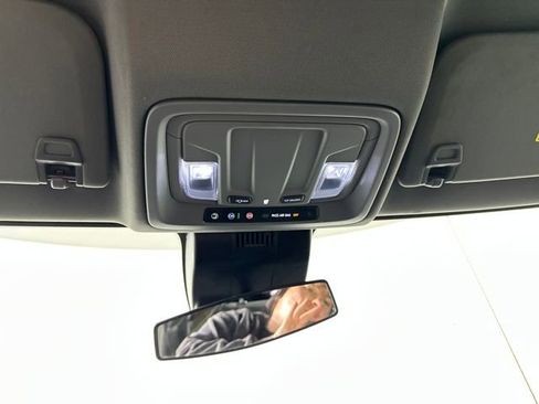 Used 2023 Chevrolet Silverado 1500 LT image 22