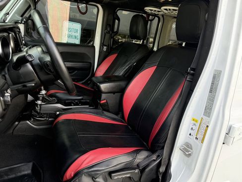 Used 2019 Jeep Wrangler Unlimited Sport S image 12