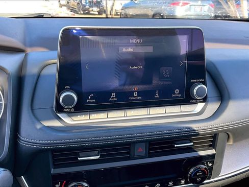 Certified 2023 Nissan Rogue SV w/ SV Premium B Package image 30