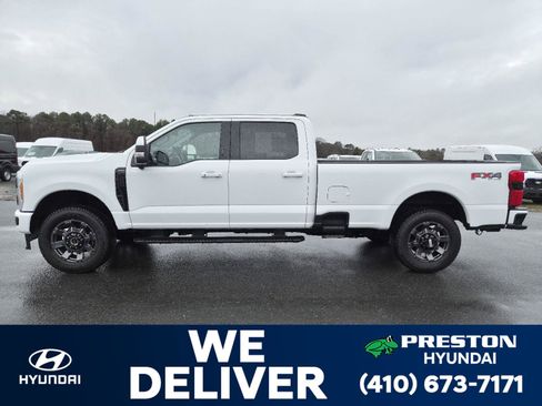 Used 2023 Ford F250 Lariat w/ Sport Appearance Package image 8