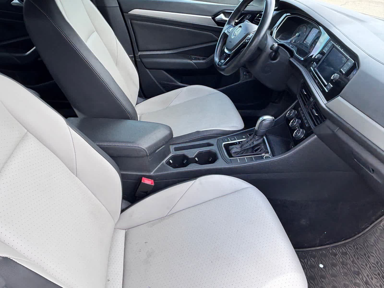 Used 2021 Volkswagen Jetta R-Line FWD image 9