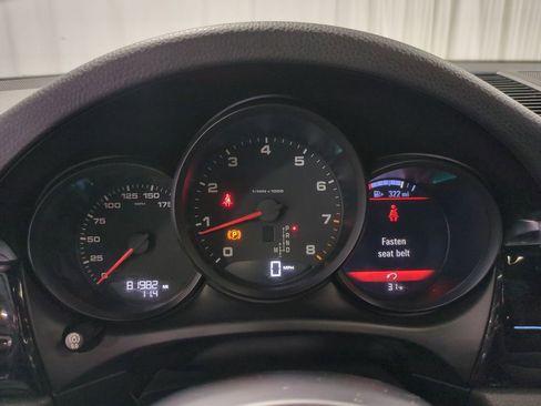 Used 2018 Porsche Macan image 37