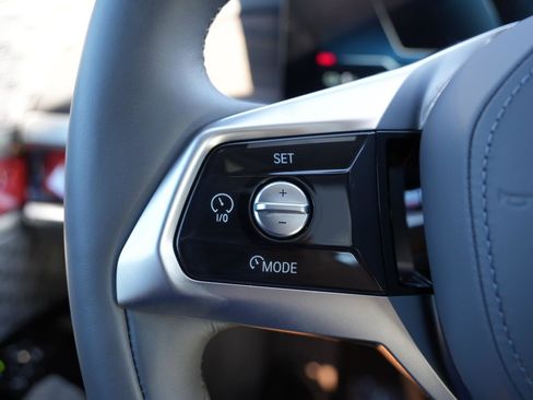 Used 2025 BMW i7 xDrive60 w/ Executive Package image 14