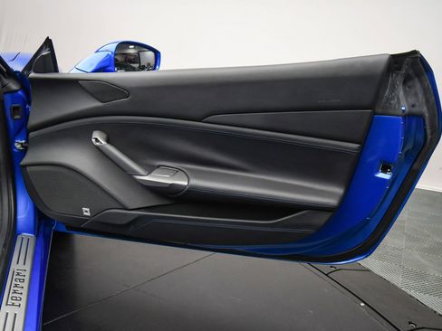 Used 2018 Ferrari 488 Spider image 50