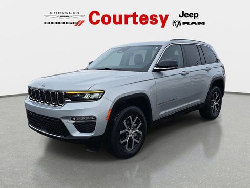 Certified 2024 Jeep Grand Cherokee Limited image 9