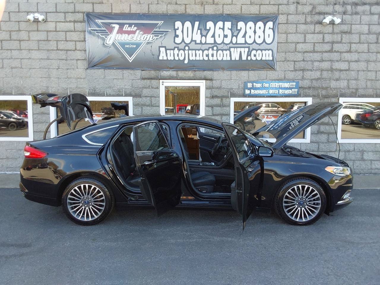 Used 2017 Ford Fusion Titanium AWD/4WD image 33