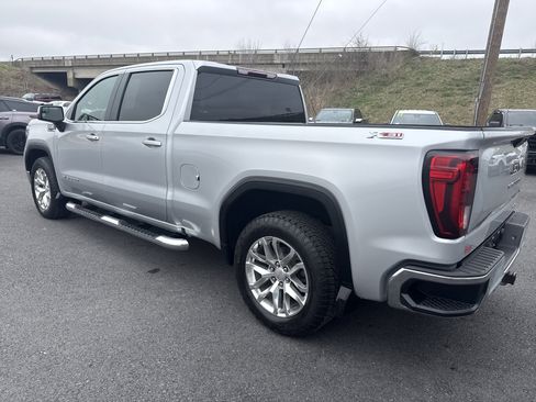 Used 2022 GMC Sierra 1500 SLE image 6