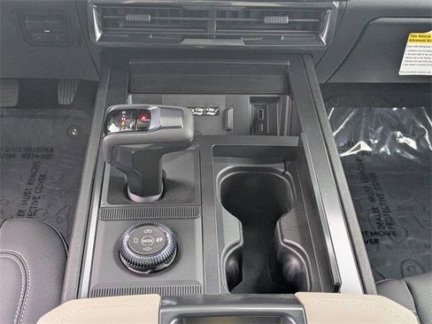 New 2026 GMC Hummer EV 4x4 Crew Cab image 19