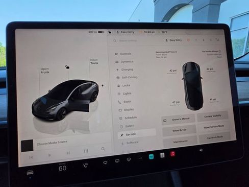 Used 2022 Tesla Model 3 Long Range AWD/4WD image 49
