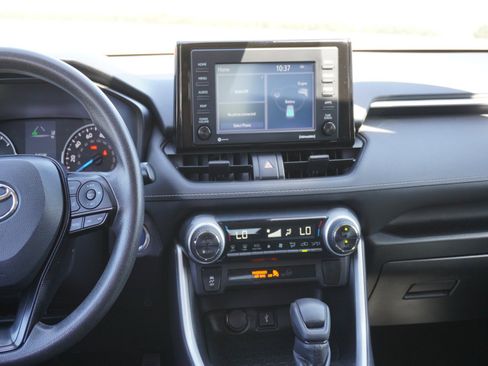 Used 2021 Toyota RAV4 XLE w/ Convenience Package AWD/4WD image 17