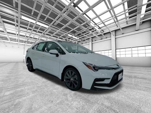 New 2026 Toyota Corolla SE image 1