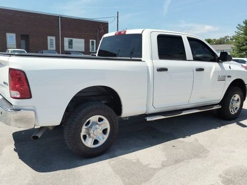Used 2018 RAM 2500 Tradesman w/ Chrome Appearance Group AWD/4WD image 5