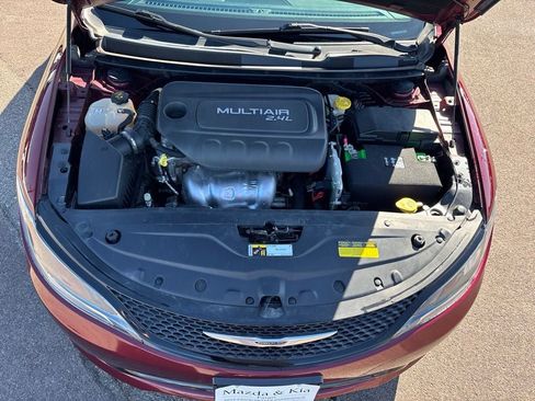Used 2016 Chrysler 200 S FWD image 38