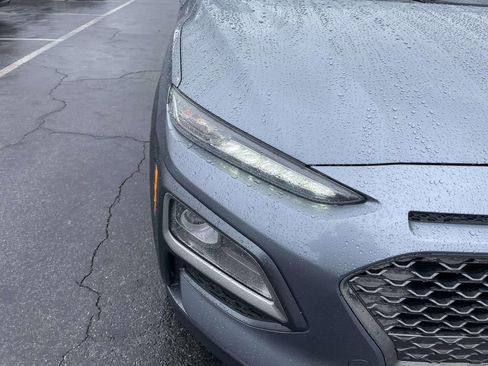 Used 2018 Hyundai Kona Limited image 16